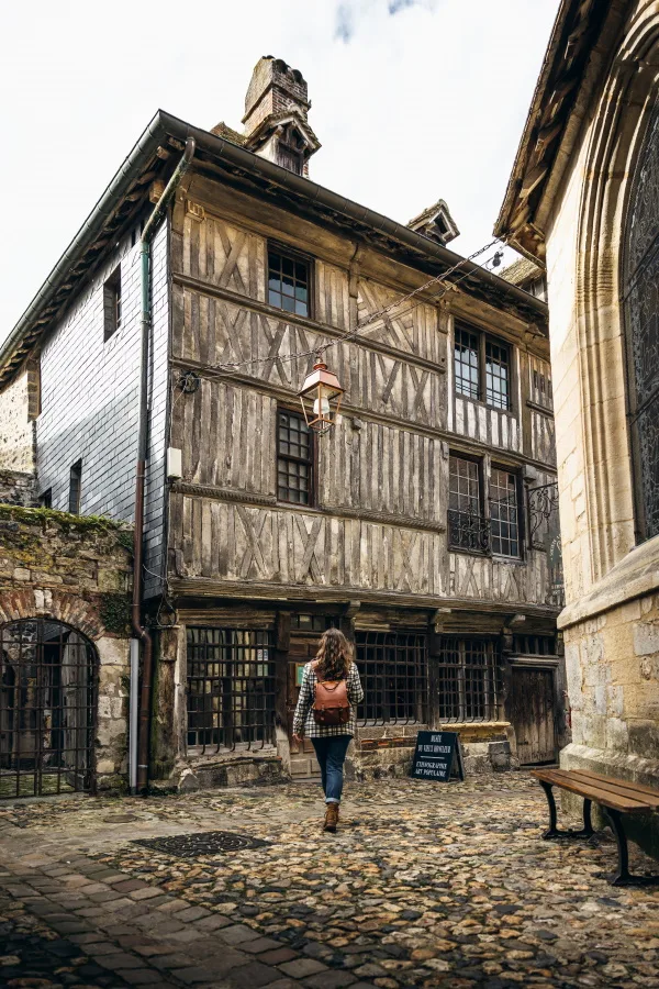 Vieille ville Honfleur_colombages_French Wanderers