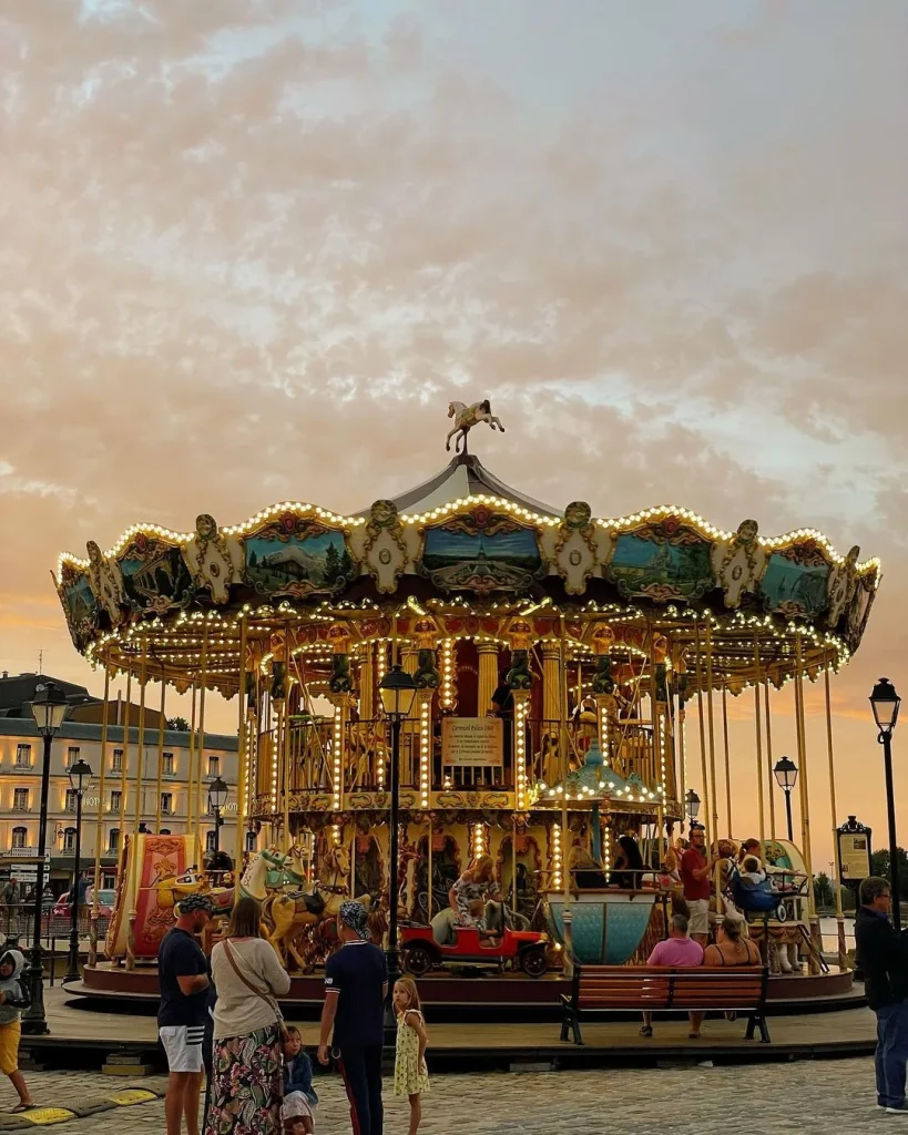 Carousel Honfleur @rosugabrielav