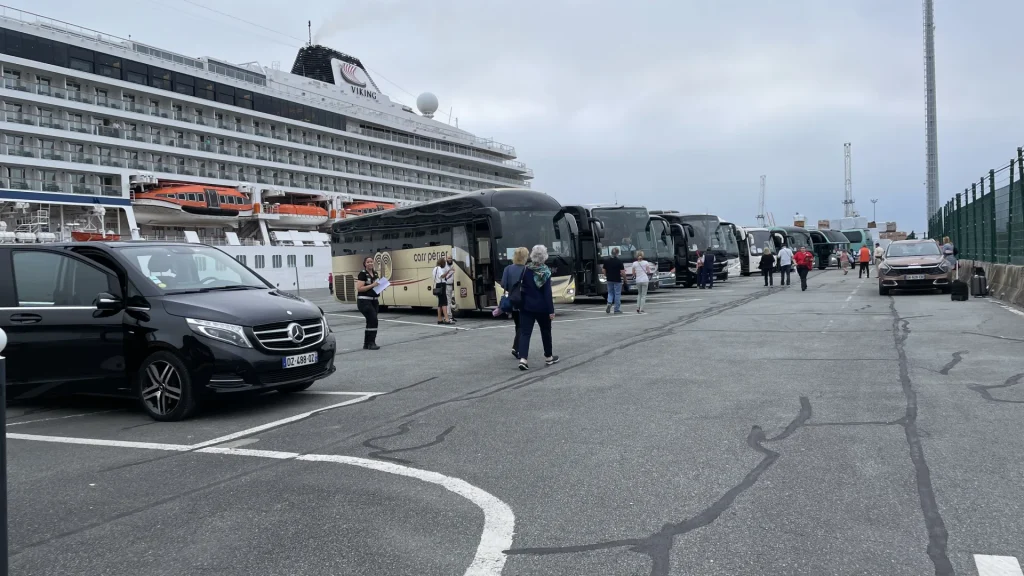 Cruise Honfleur shuttle buses