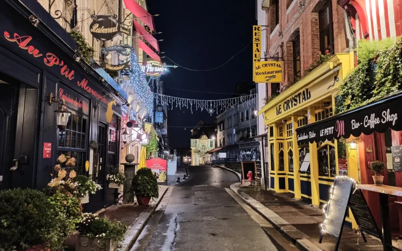 Flâner dans les ruelles_Honfleur_B. Jouatel