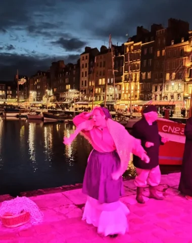 Legends and Witchcraft Tour in Honfleur