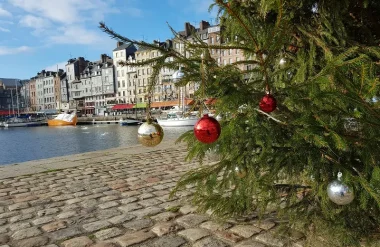 marché de noel honfleur vieux bassin