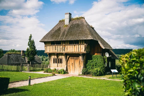 Chaumières et pans de bois